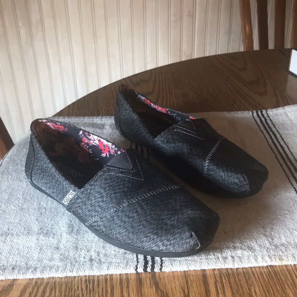 Bobs slip on women’s shoe